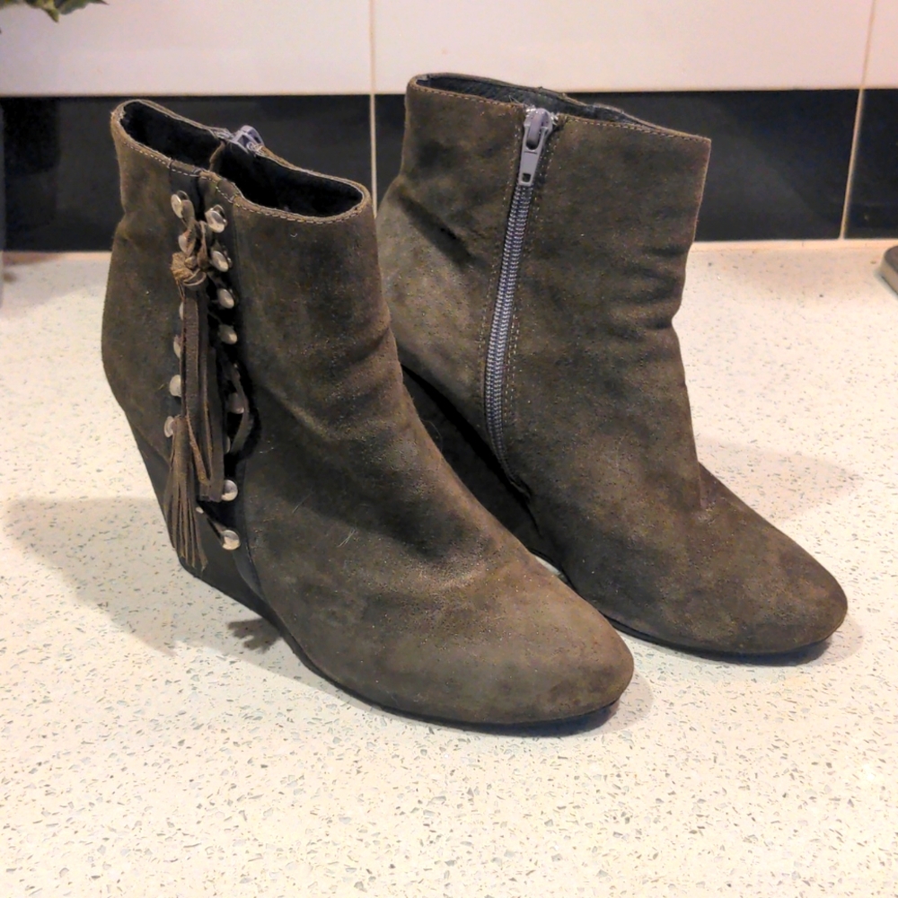 Madison Harding grey wedge suede ankle boot - size 6.5